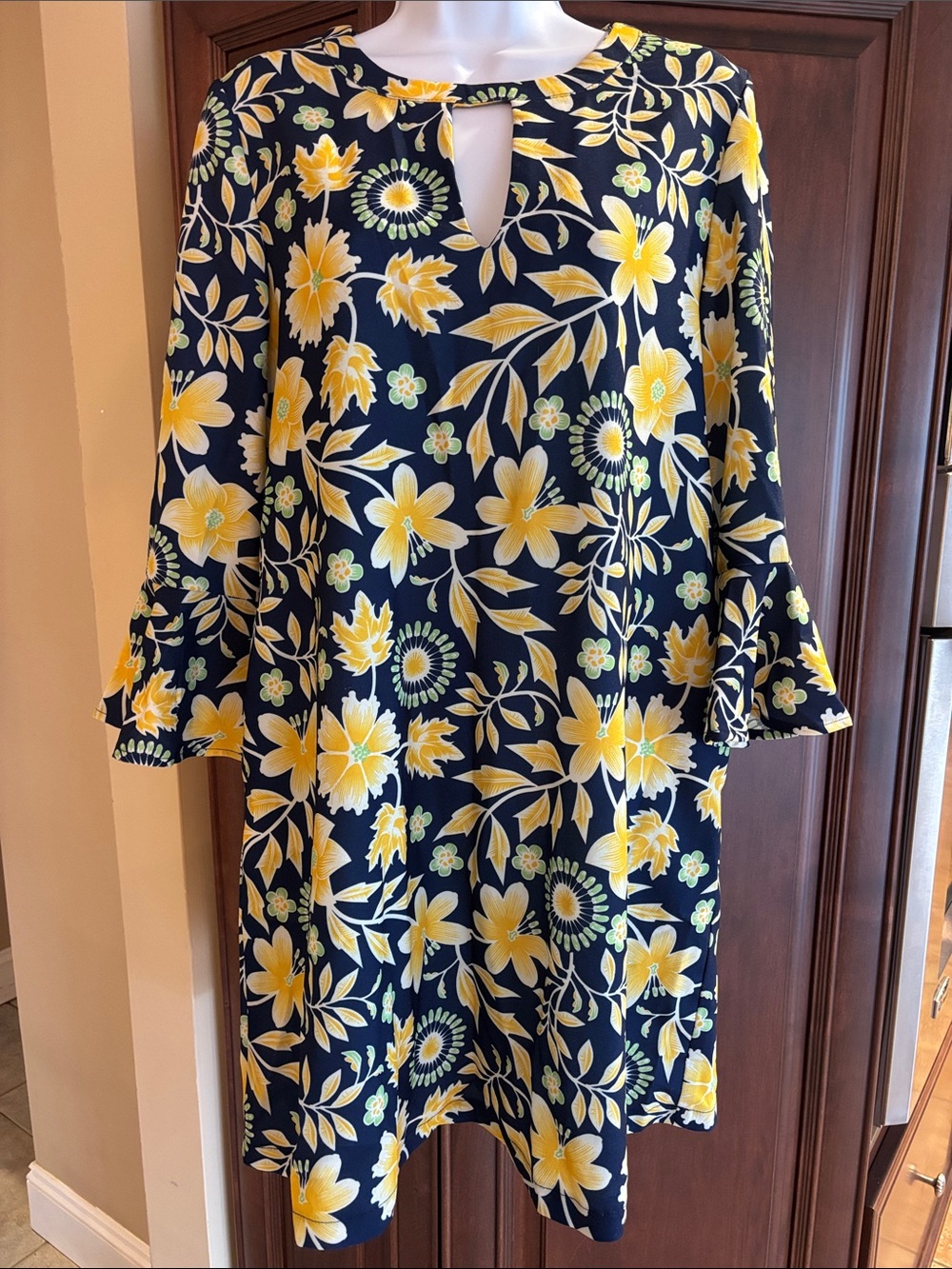 Women's Navy Floral Keyhole Shift Dress - Yellow Floral Print